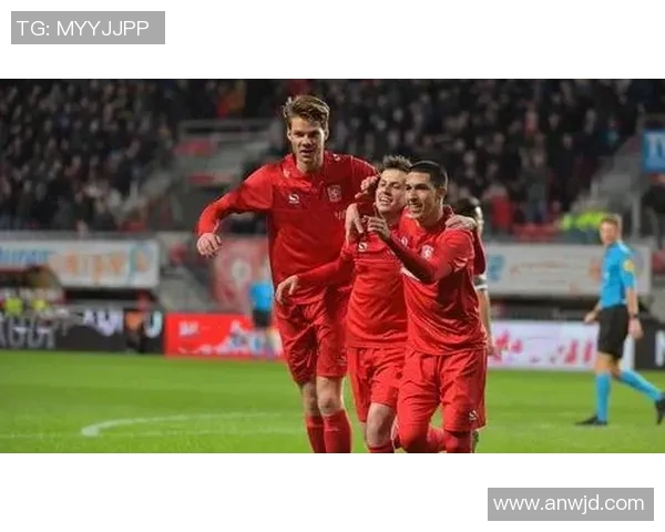 多德勒与前进鹰的激烈对决揭示了足球战术与团队合作的重要性